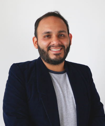 Profesor Enrique 400