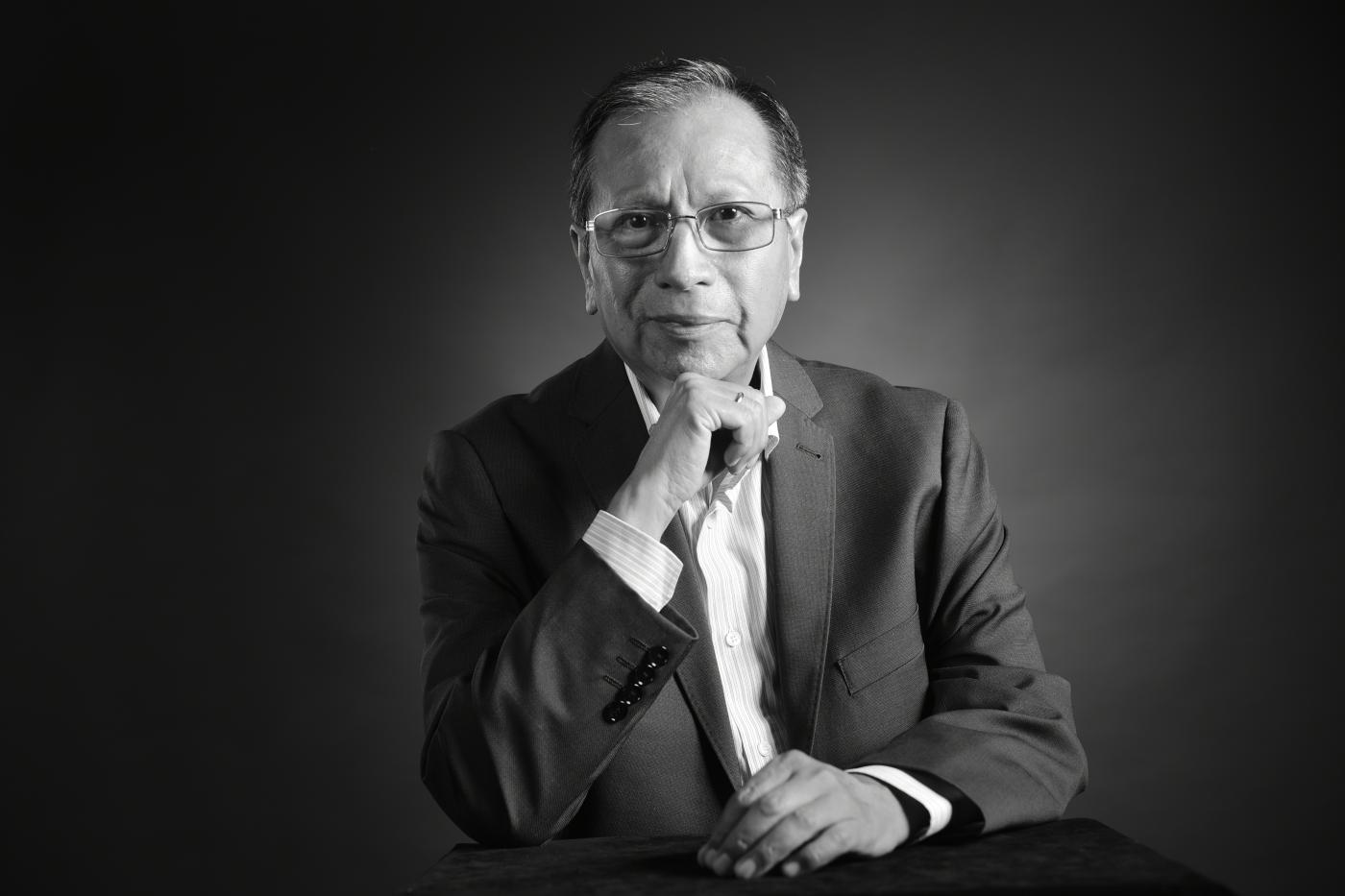 RAÚL LOZÁN CANGALAYA